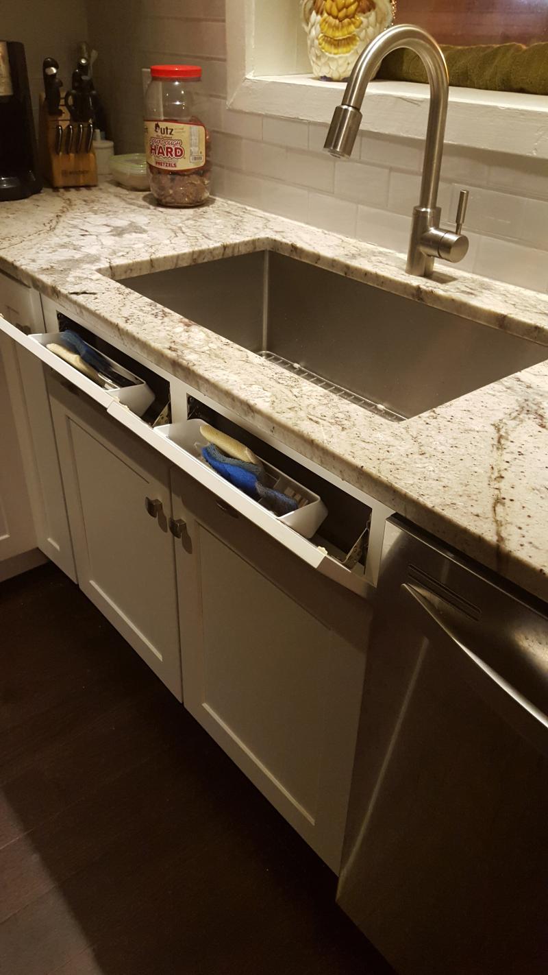 Frosted White Shaker Kitchen Cabinets