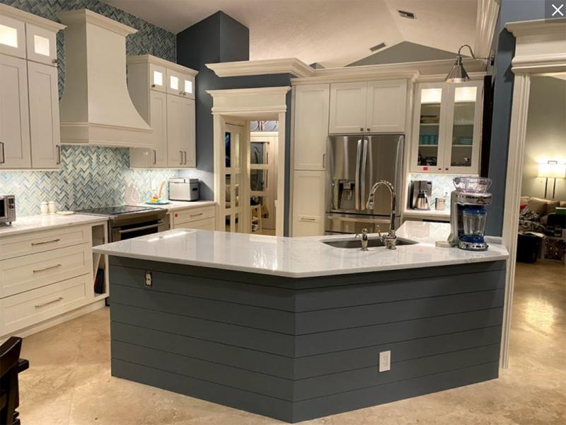 Elegant White Shaker Kitchen Cabinets