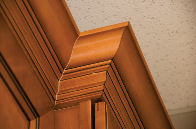 Mahogany Glazed Kitchen Cabinets