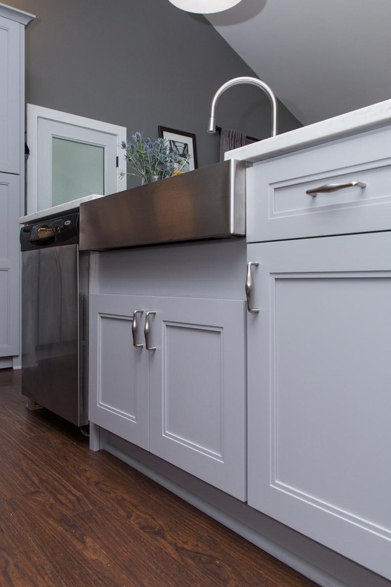 Gainsboro Gray Kitchen Cabinets