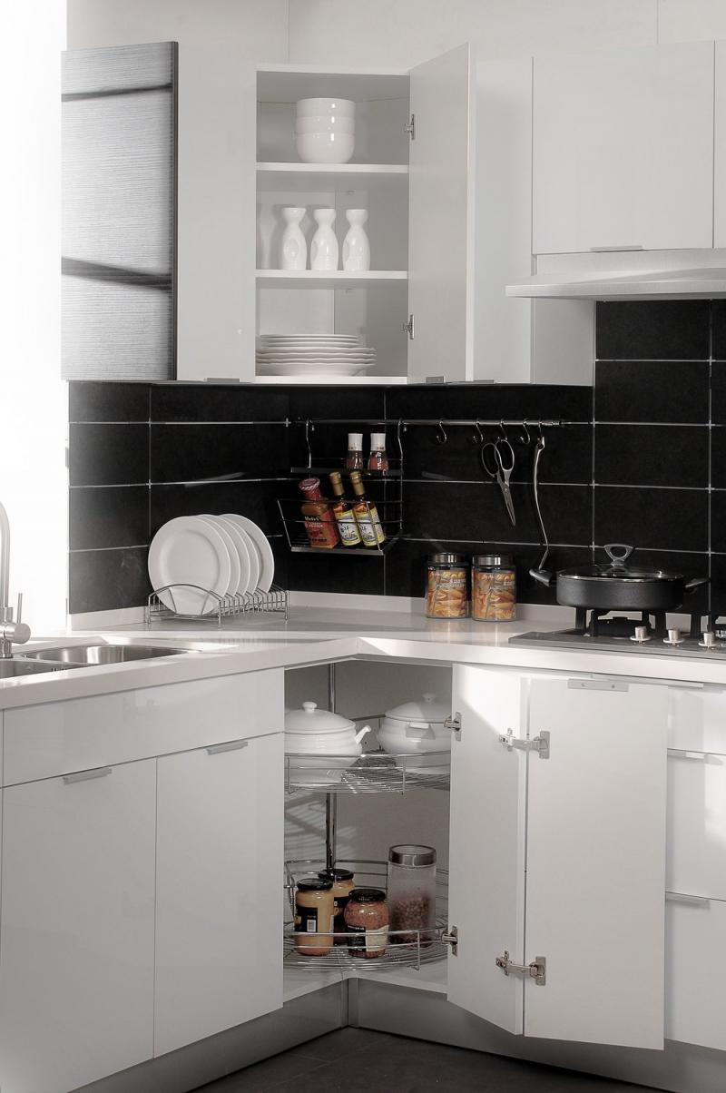 Gloss White Frameless Kitchen Cabinets