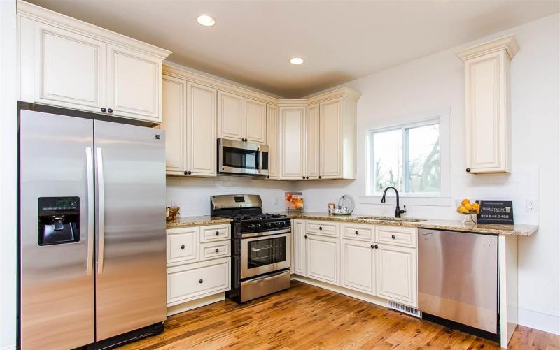 Maddox Canvas Kitchen Cabinets