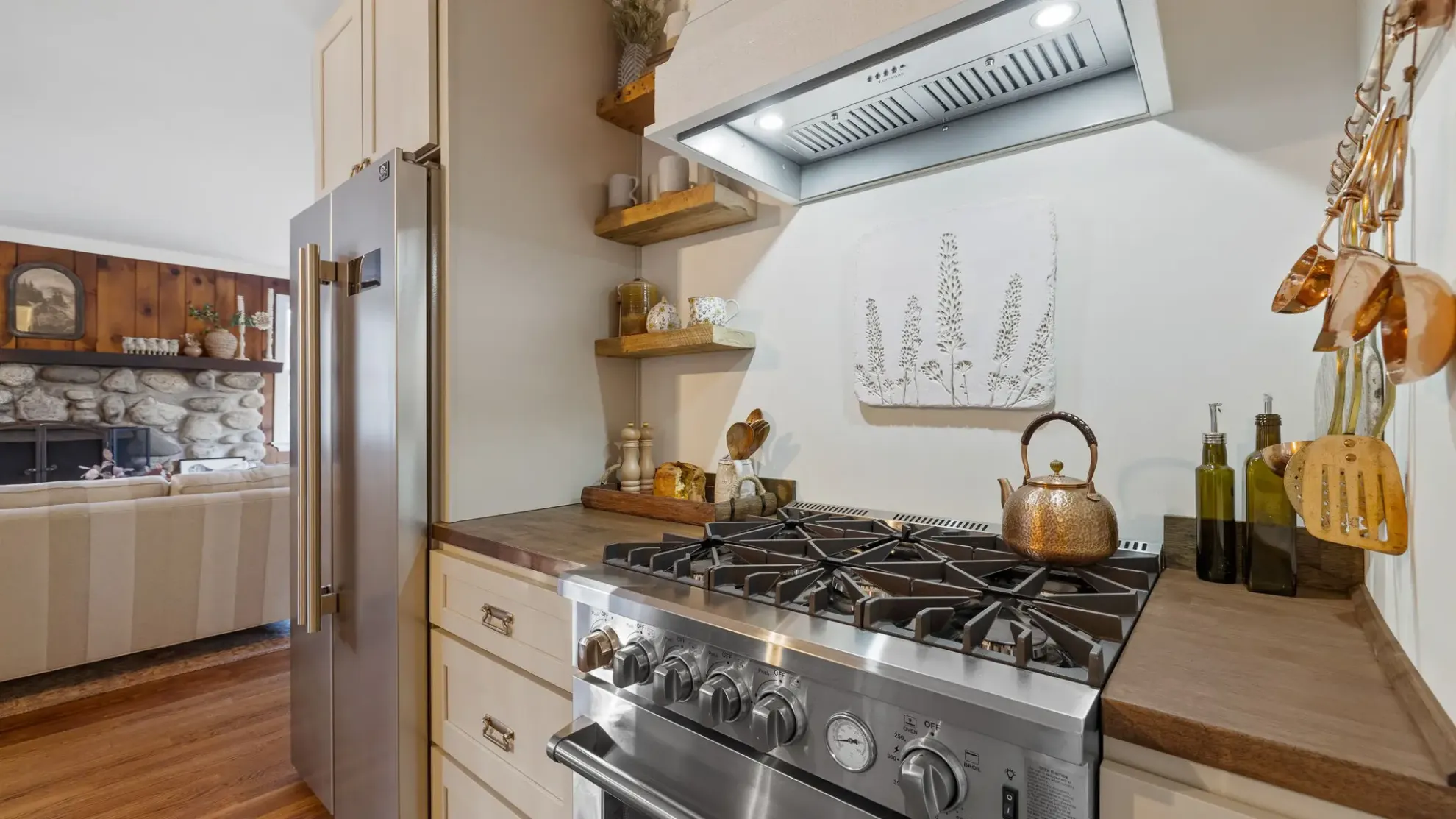 Weston Sand Shaker Kitchen Cabinets