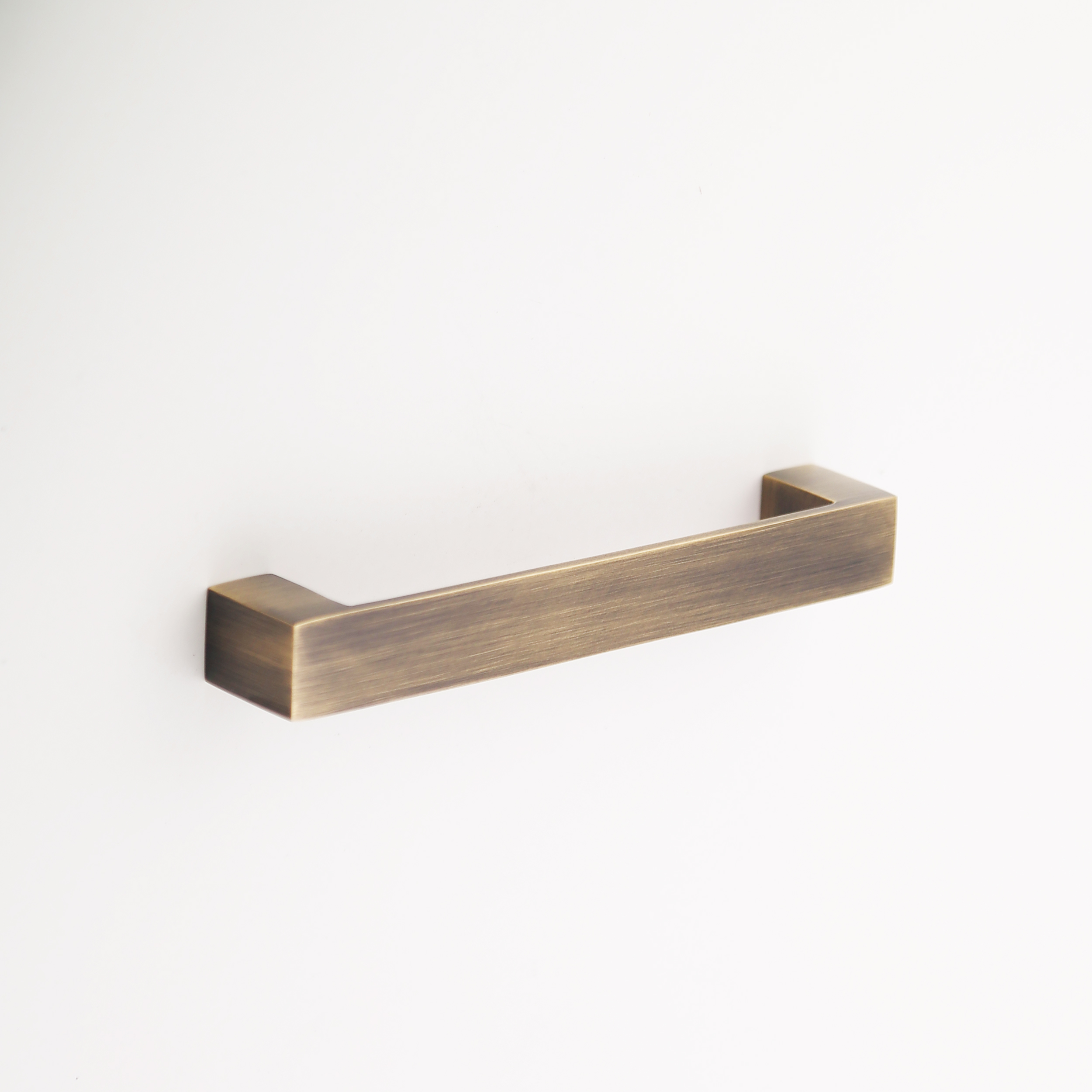 Aria Solid Brass Cabinet Pull